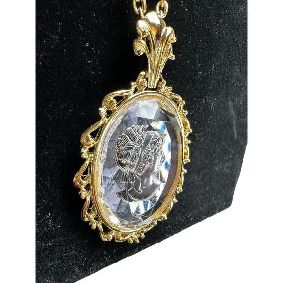 Vintage Intaglio Cameo with a Gold Tone Necklace - Picture 5 of 11